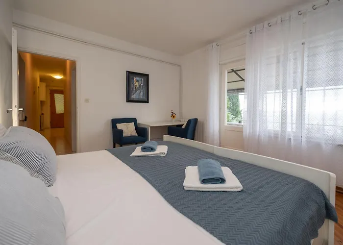Apartment Hela - LOV512